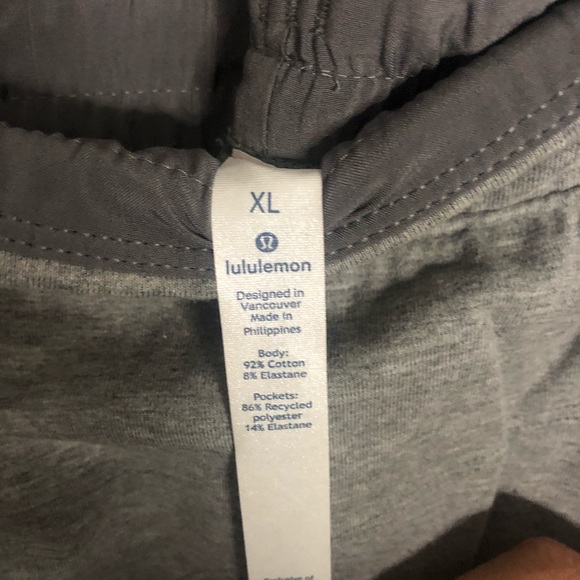 Lululemon shorts - Picture 3 of 3